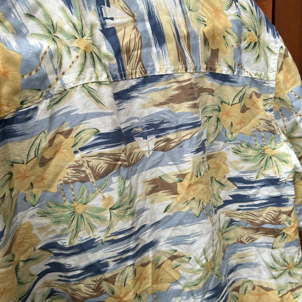 Vintage silk Billy BlassTropical Floral Button-Up Shirt - Picture 2 of 5